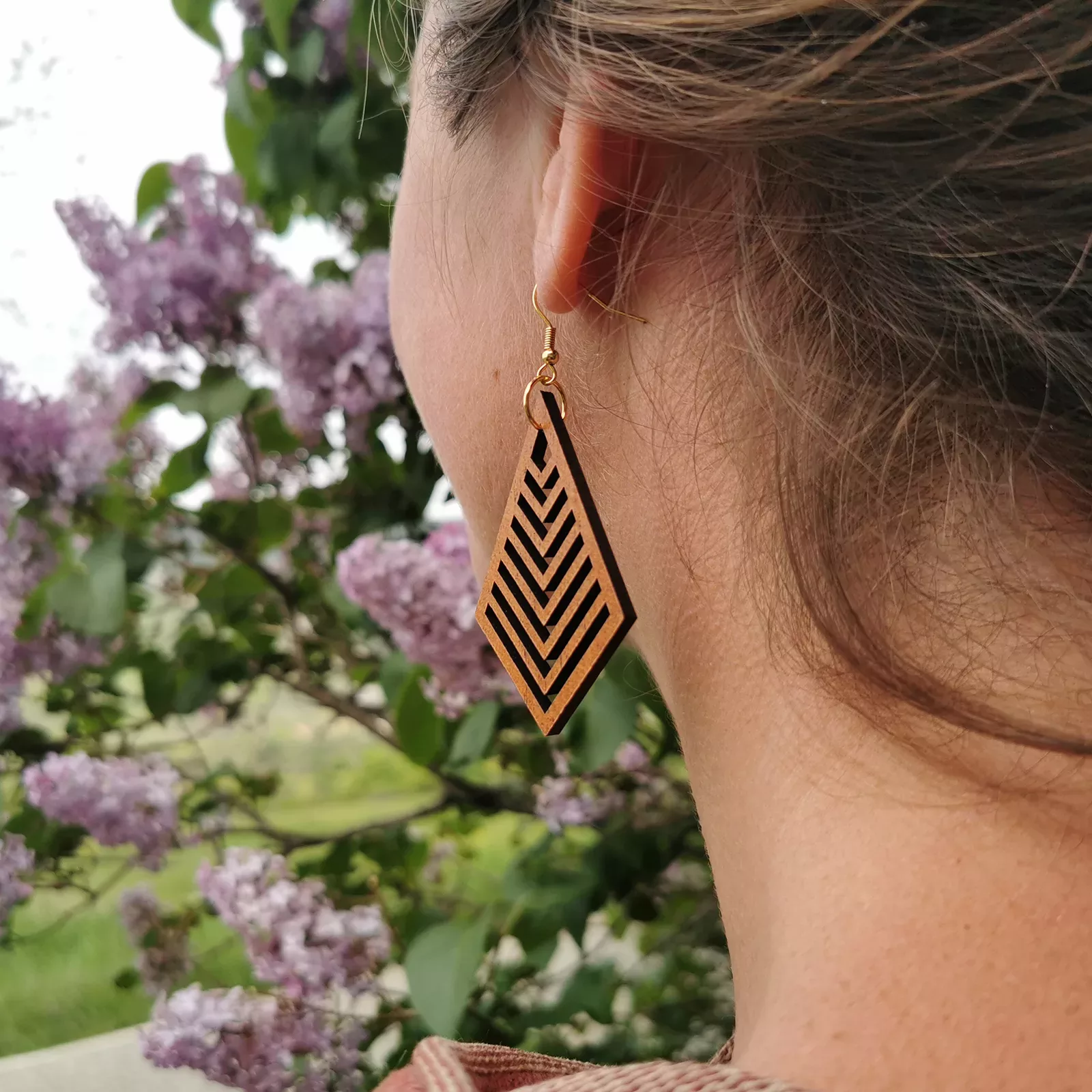 Boucles d'oreilles "Maya" en bois d'Acajou