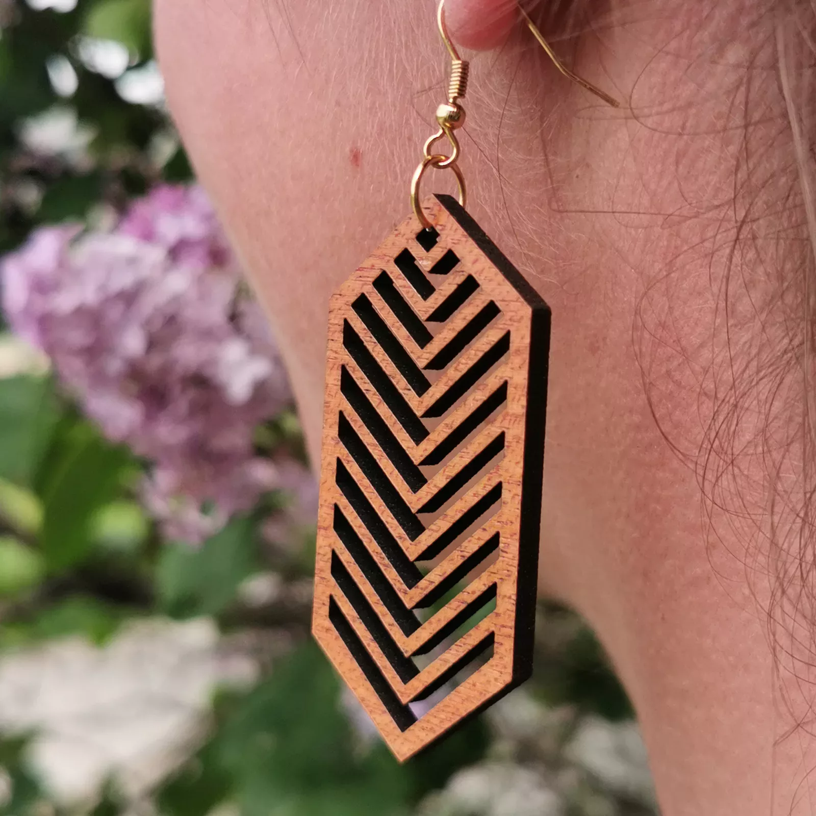 Boucles d'oreilles "Slak" en bois d'Acajou