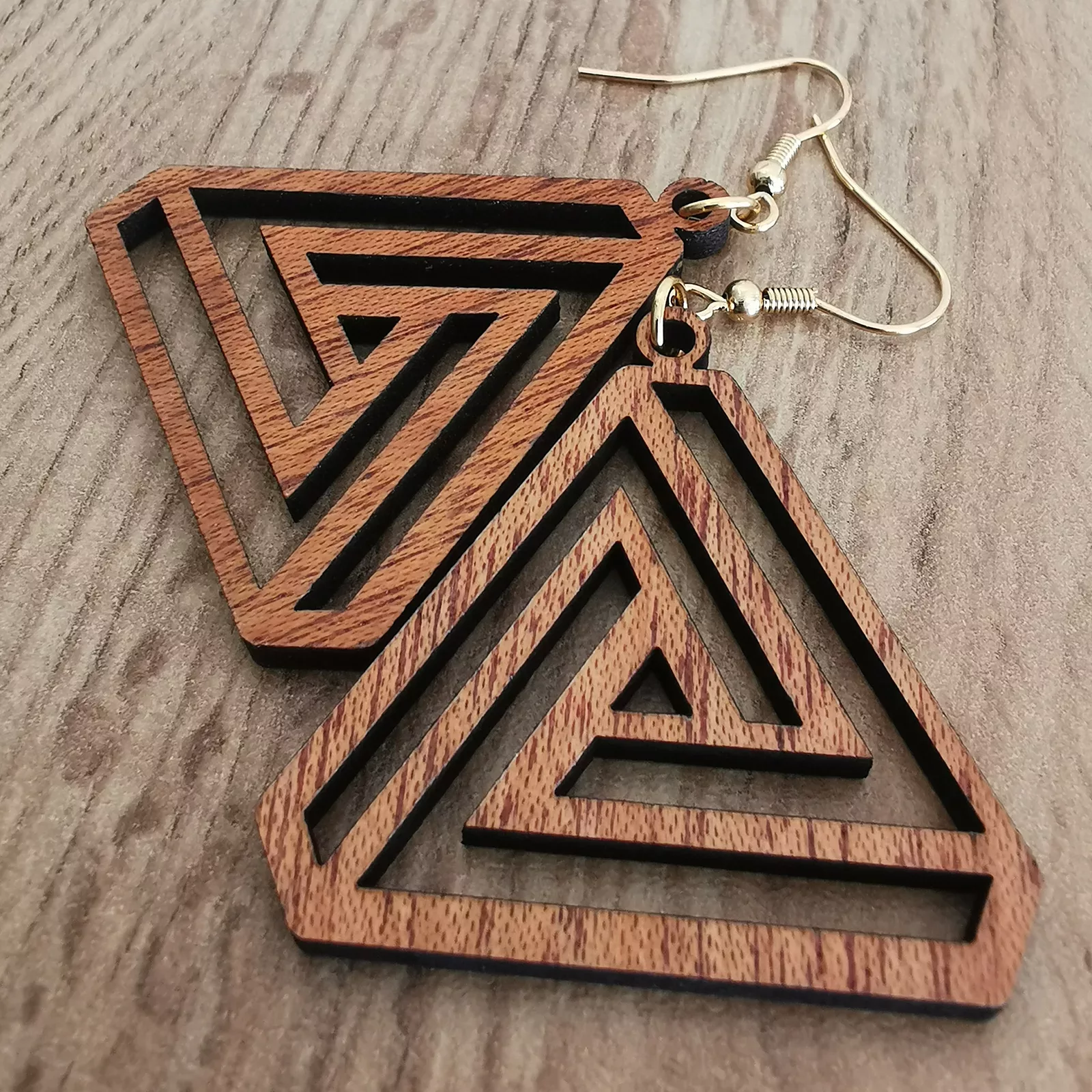 Boucles d'oreilles "Bermudes" en bois d'Acajou