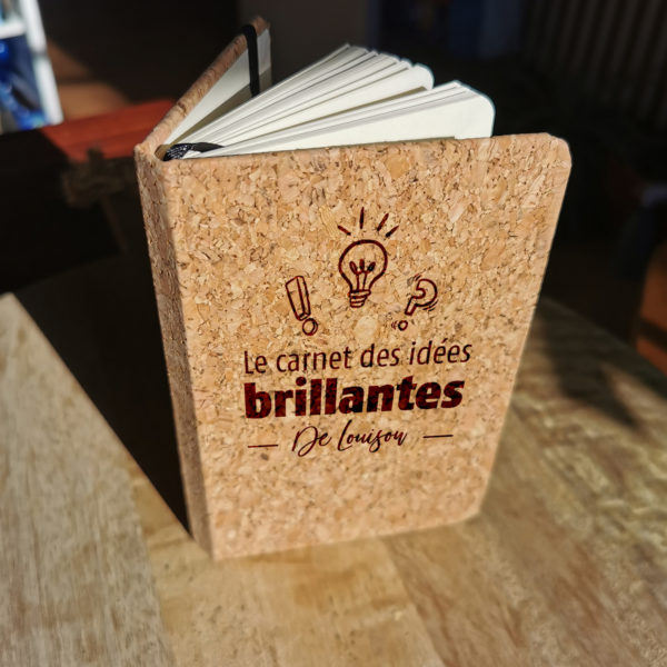 Carnet à notes / dessins en liège personnalisé au laser