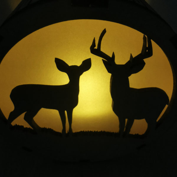 Ornement lumineux en bois : La Biche & Le Cerf