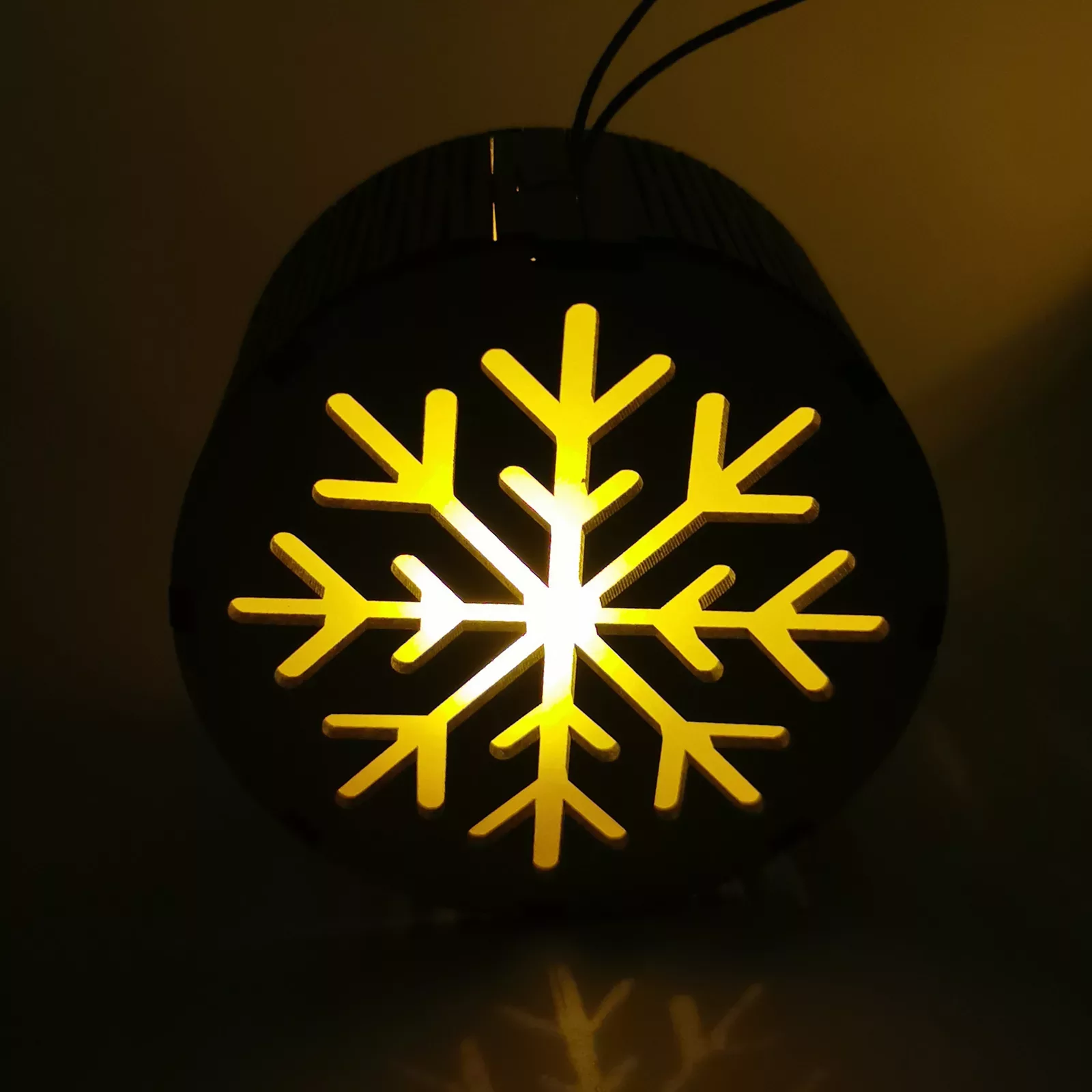 Ornement lumineux en bois : Le Flocon de neige