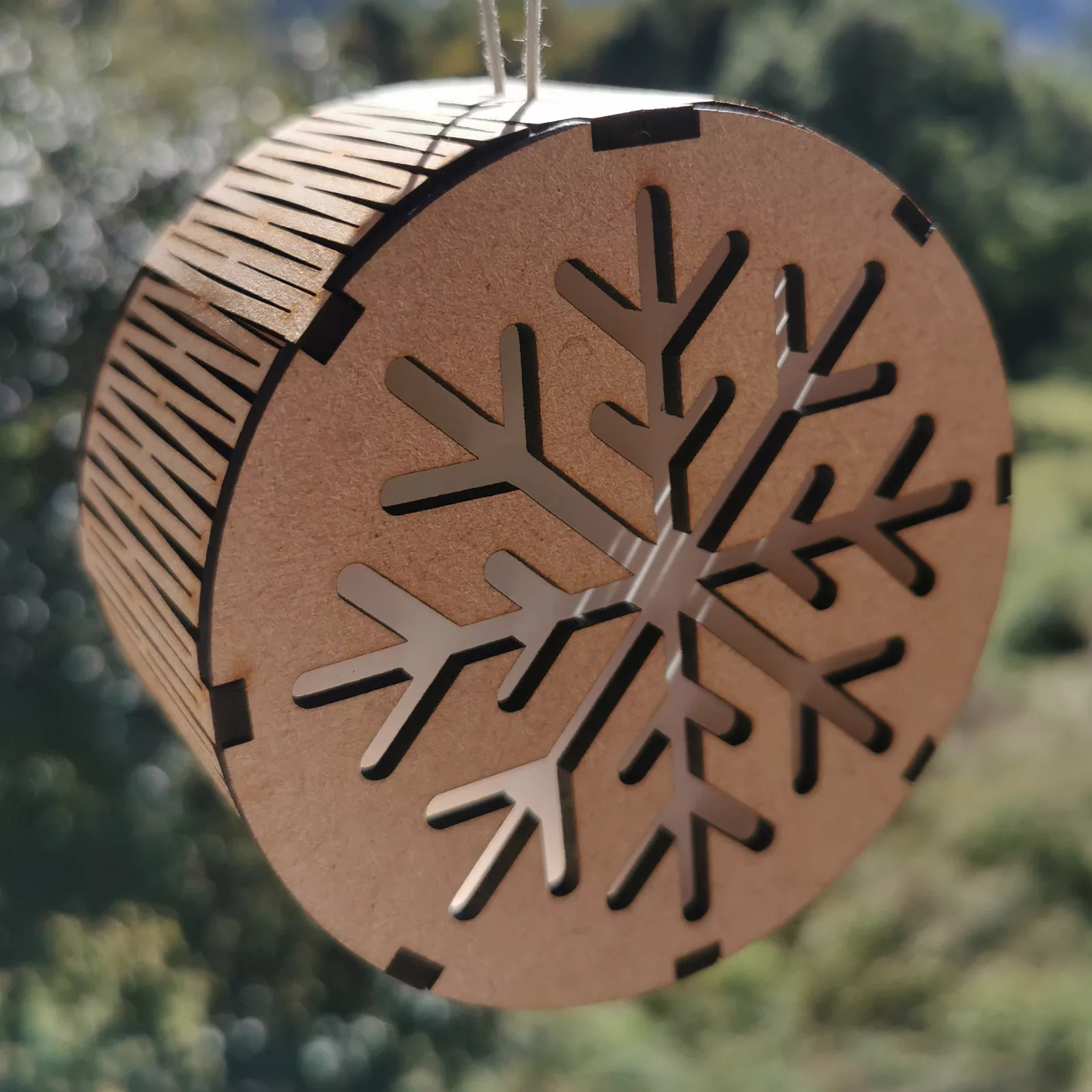 Ornement lumineux en bois : Le Flocon de neige