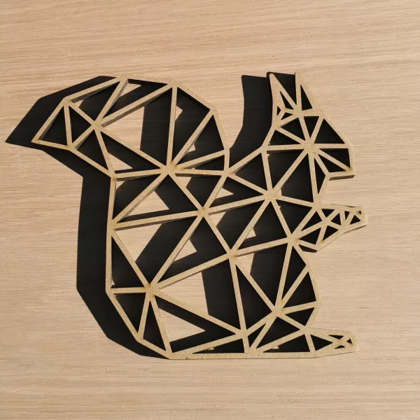 Animal géométrique en bois : L'Écureuil